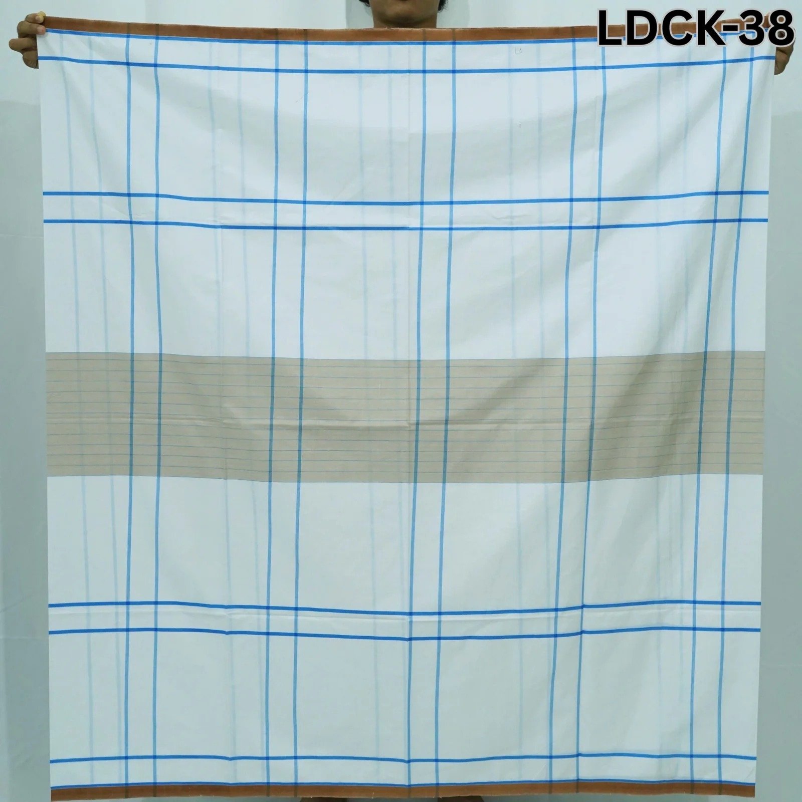 Tailocraft Men’s Pure Cotton Light Lungi 5.5 Hand-38